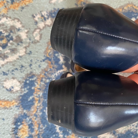 Franco Sarto Women's Navy Suede D’Orsay Flats, size 7 - Picture 3 of 6